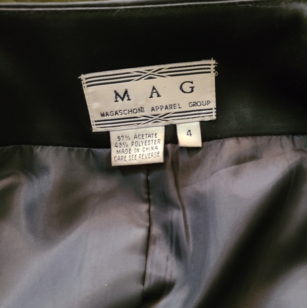 Jacket top never worn. Hp🔥🔥 - Picture 8 of 9